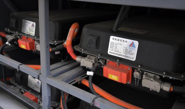 全球單體容量更大的固態聚合物鋰離子電池在南岸區誕生